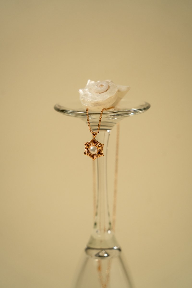 North Star Necklace