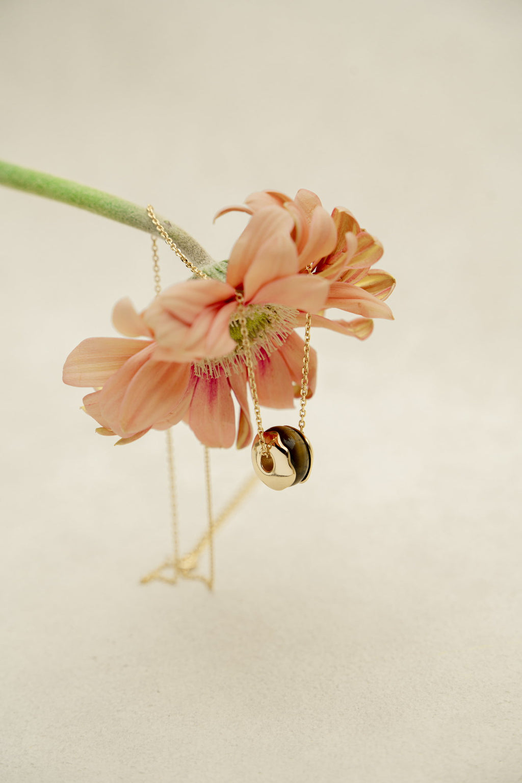 Grounded Power Necklace – product image 2