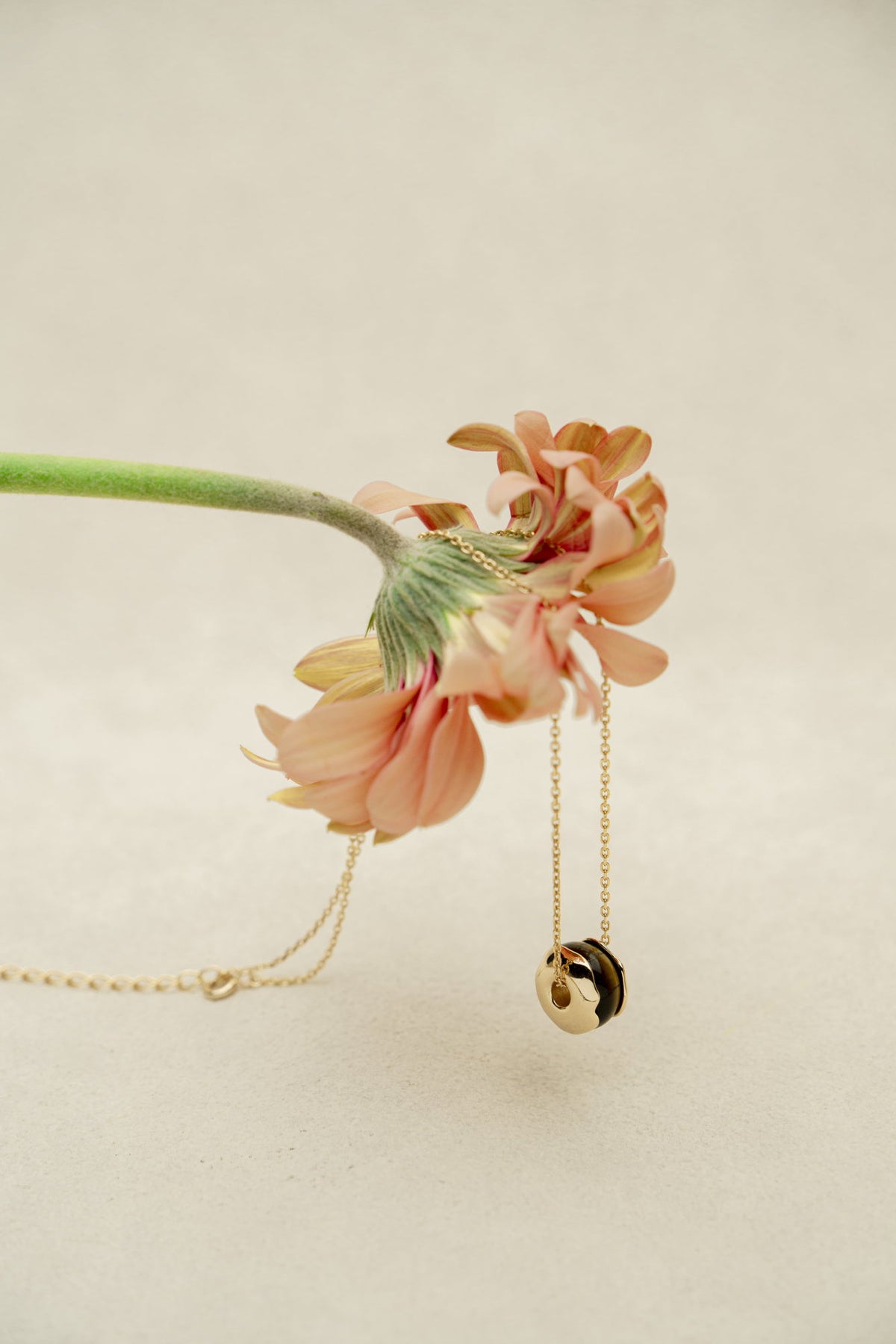 Grounded Power Necklace – product image 6