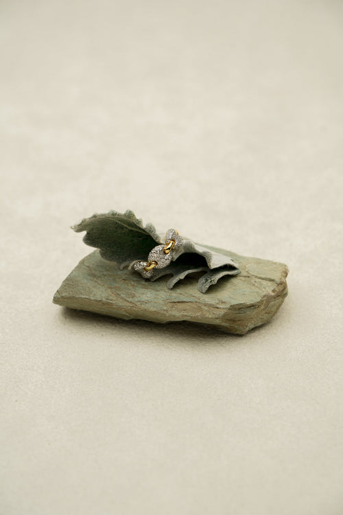 Deeply Linked Ring