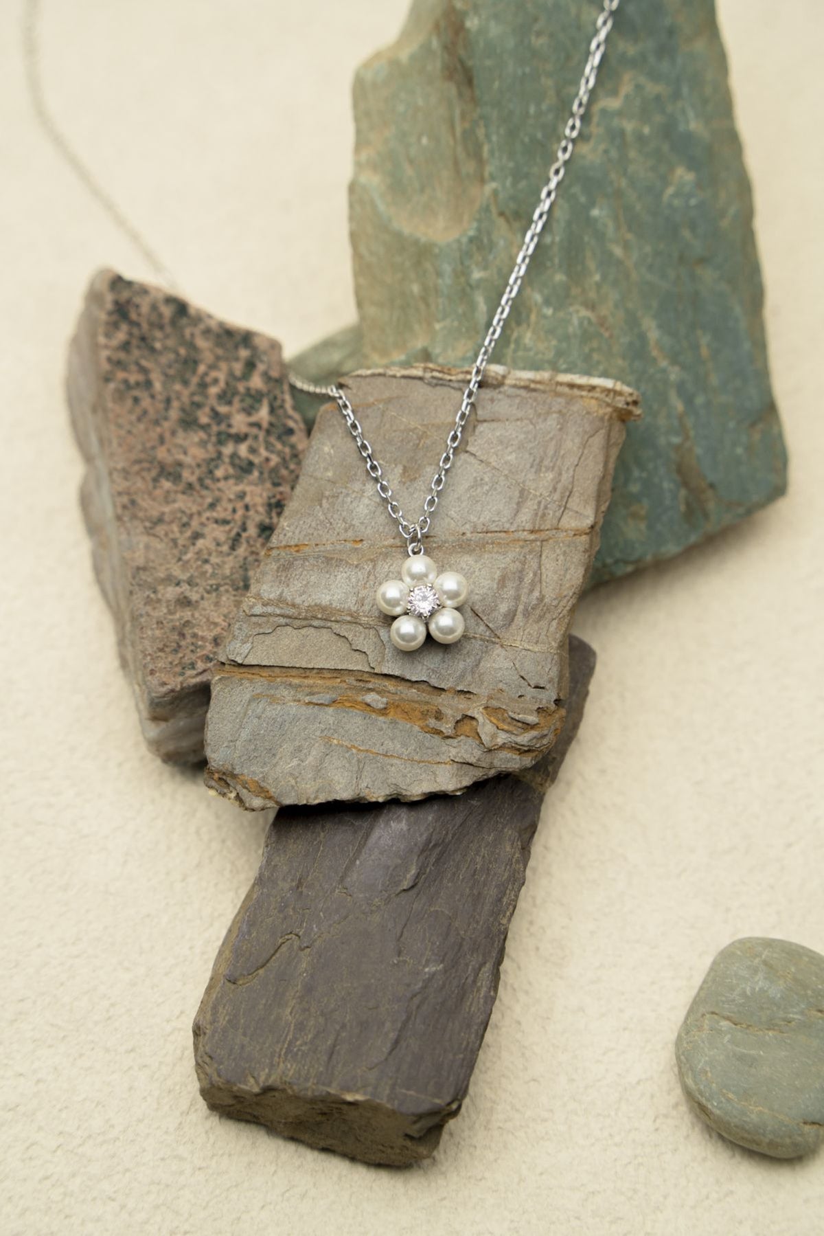 Bloom Gently Necklace